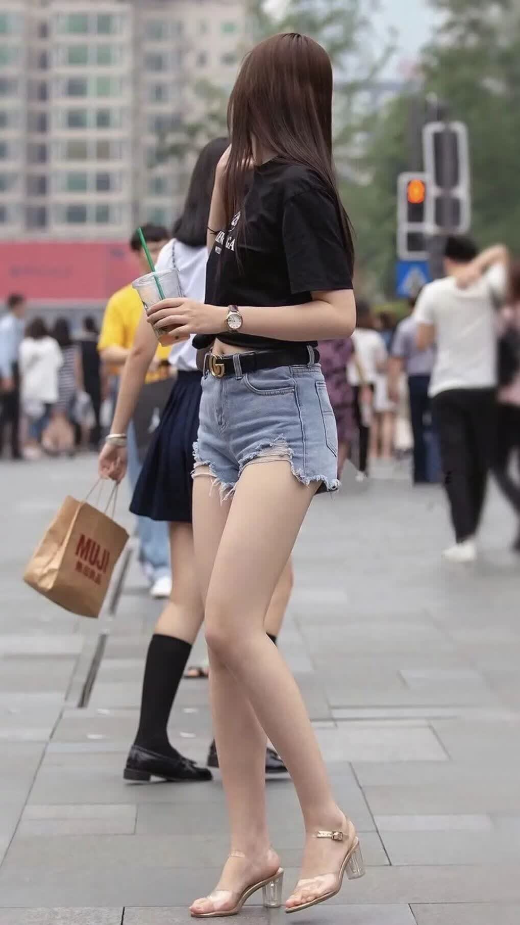蓝色的秩序,当卢卡库遇上韩国,一场默契如何终结疯狂